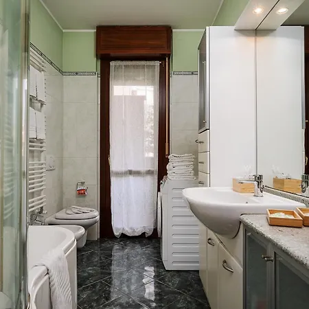 New - Parking - 10 Min From Fiera Mirho - Sleeps 4 Apartman *