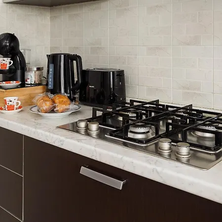 Apartamento New - Parking - 10 Min From Fiera Mirho - Sleeps 4 *
