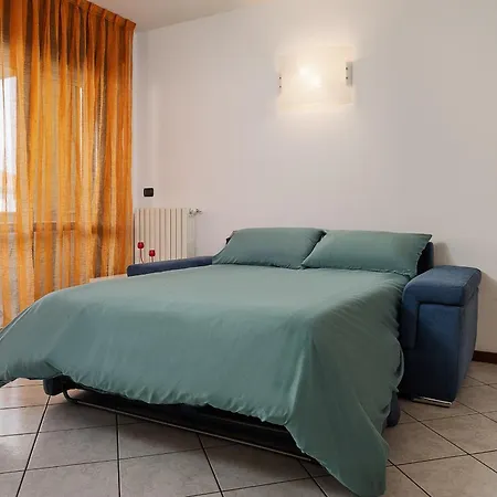 New - Parking - 10 Min From Fiera Mirho - Sleeps 4 * Baranzate
